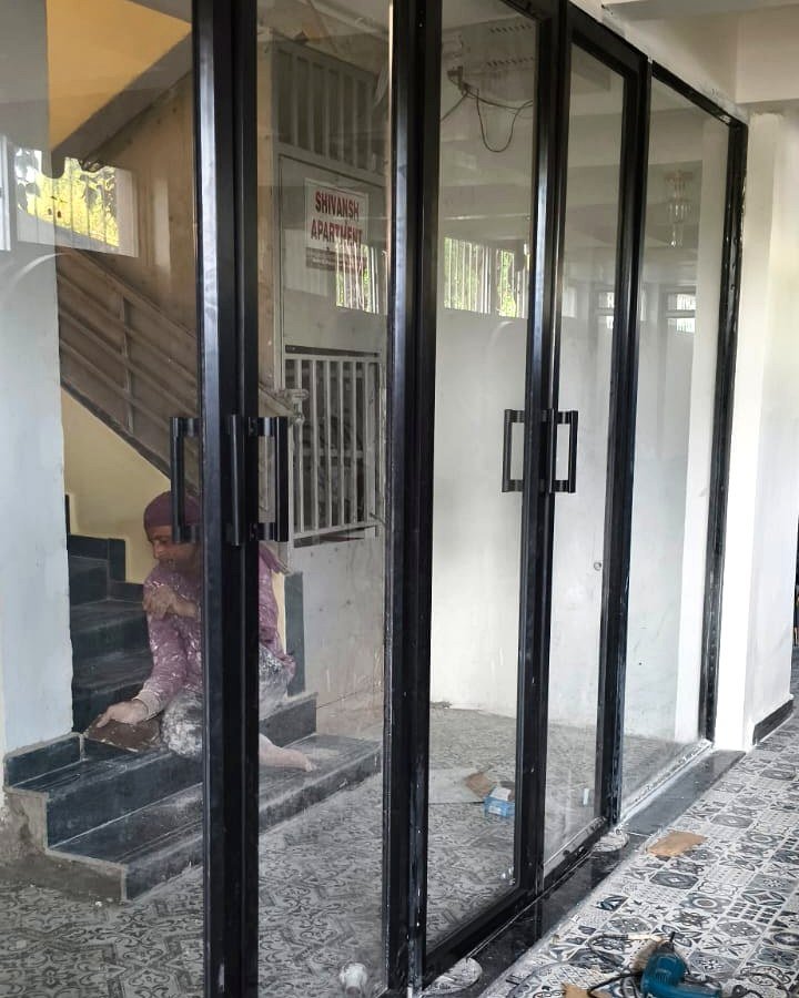 Project Glass Partition 01