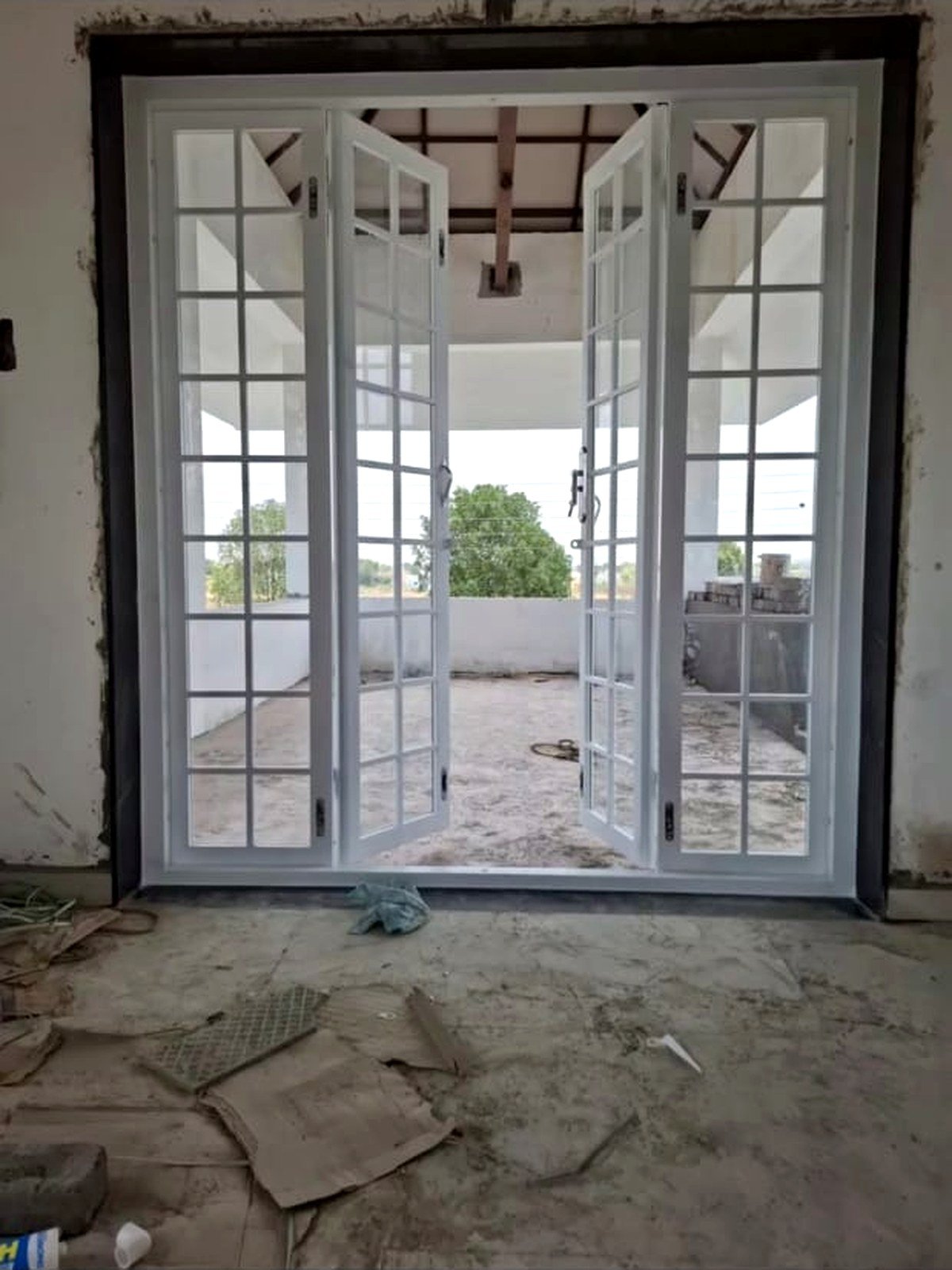 Project Window 05